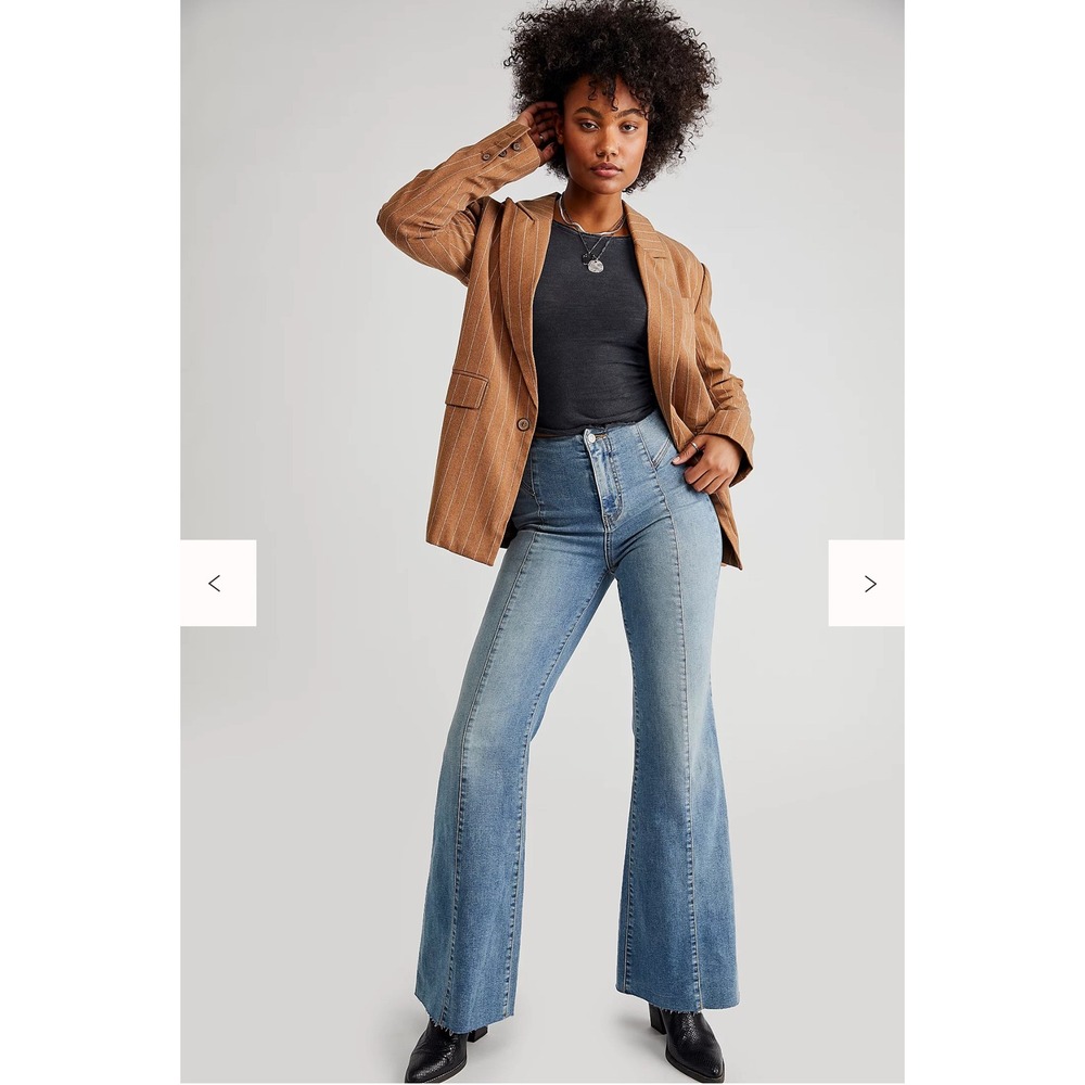 We The Free CRVY Wild Honey Flare‎ jeans 28 raw hem long